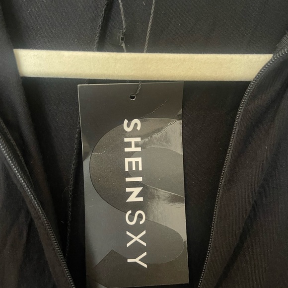 NWT Sheinsxy black jumpsuit size medium - Picture 3 of 7